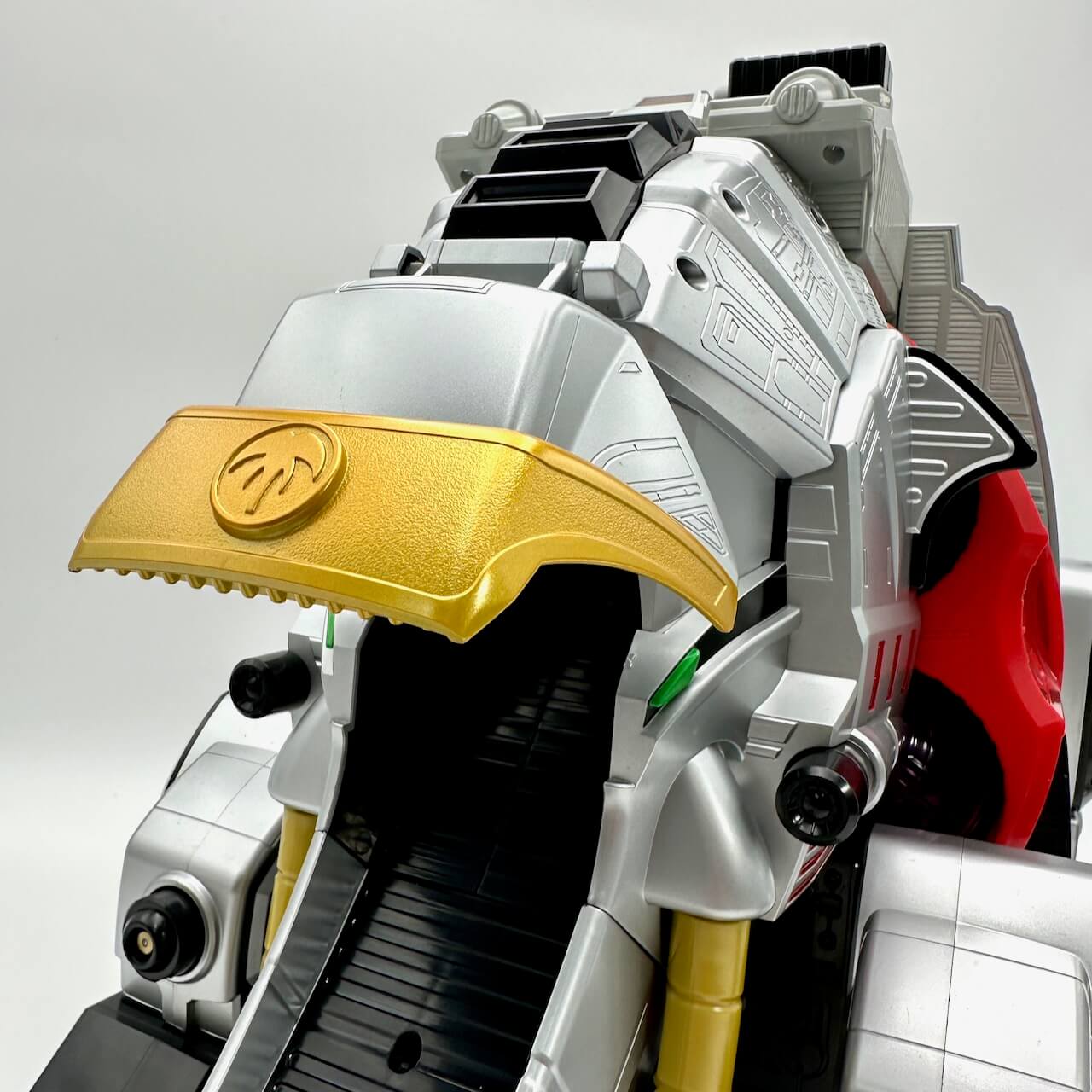 Bandai Toy Robot [LOOSE] Hurricanger: DX Revolver Mammoth (Super Rare and Mint Condition. Sticker Never Applied)