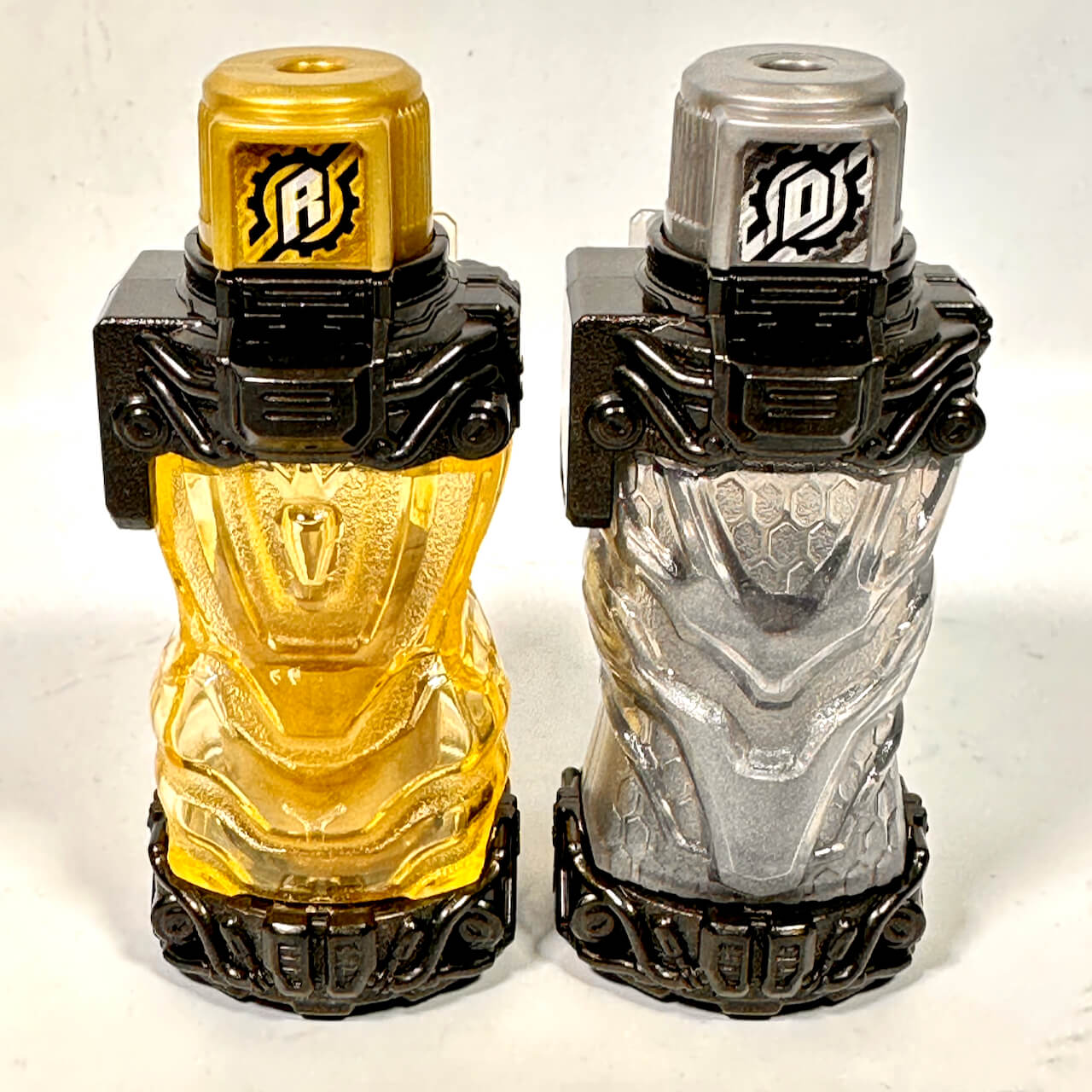 [LOOSE] Kamen Rider Build: DX Gold Rabbit & Silver Dragon Full Bottle Set  -