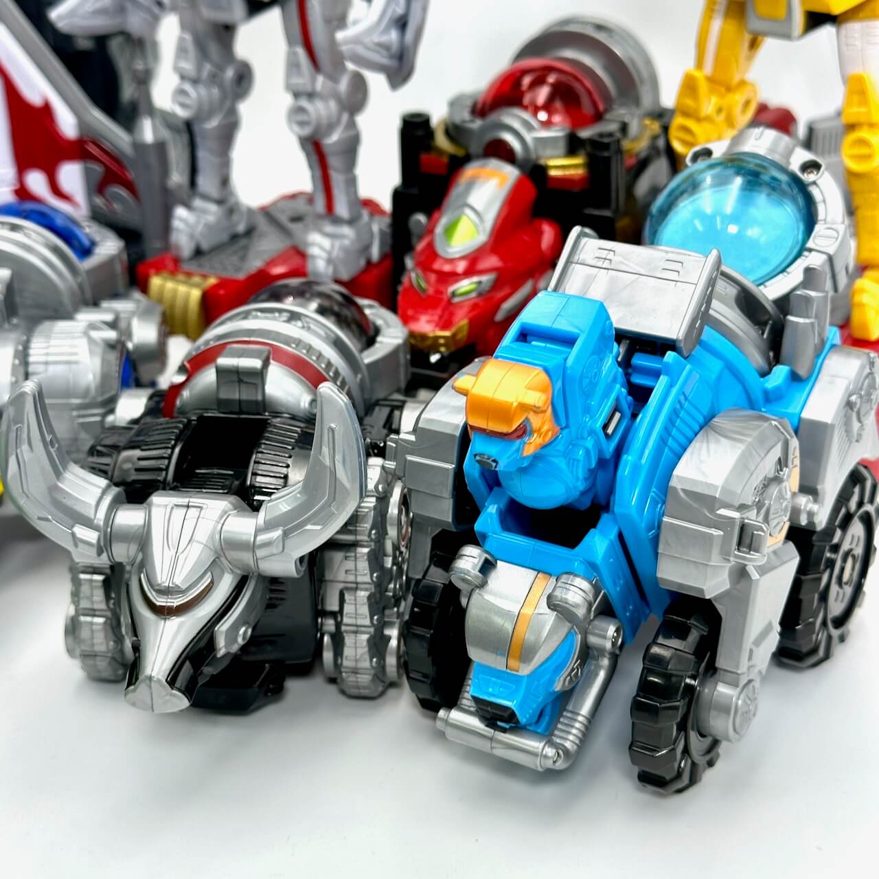 [LOOSE] Kyuranger: DX Kyutamazin Complete Set ( with 12 Voyager Sets) | CSTOYS INTERNATIONAL