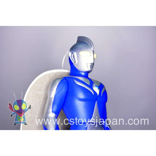 Ultra Hero Series 16 Ultraman Cosmos (Luna Mode) | CSTOYS INTERNATIONAL